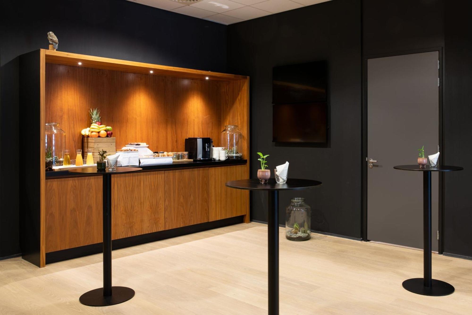 Courtyard By Marriott Amsterdam Arena Atlas Екстериор снимка