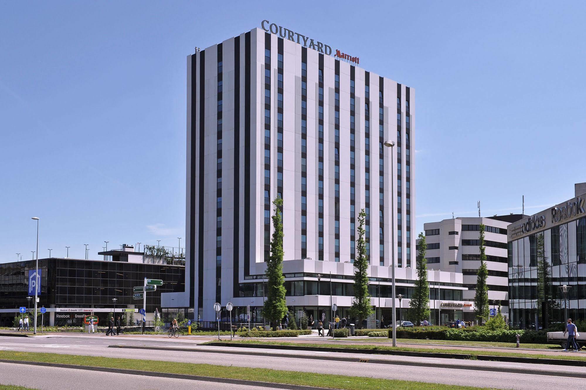 Courtyard By Marriott Amsterdam Arena Atlas Екстериор снимка